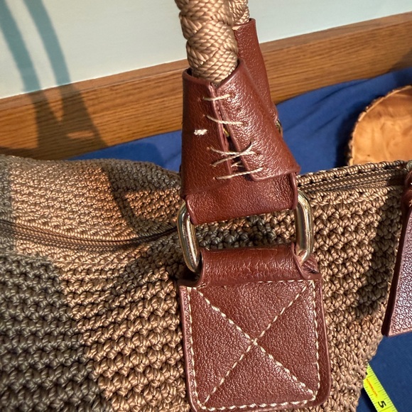 THE SAK Crochet Shoulder Bag | Tan & White | Leather Trim Handles - Picture 4 of 10